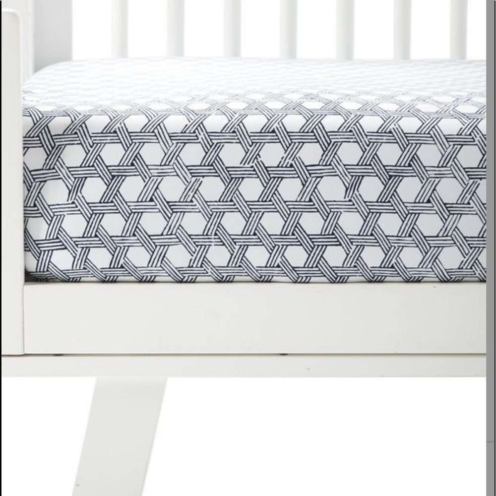 Serena & Lily Cayman Crib Sheet Midnight Blue